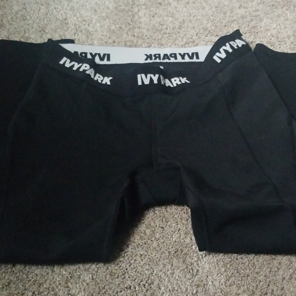 Capri pants